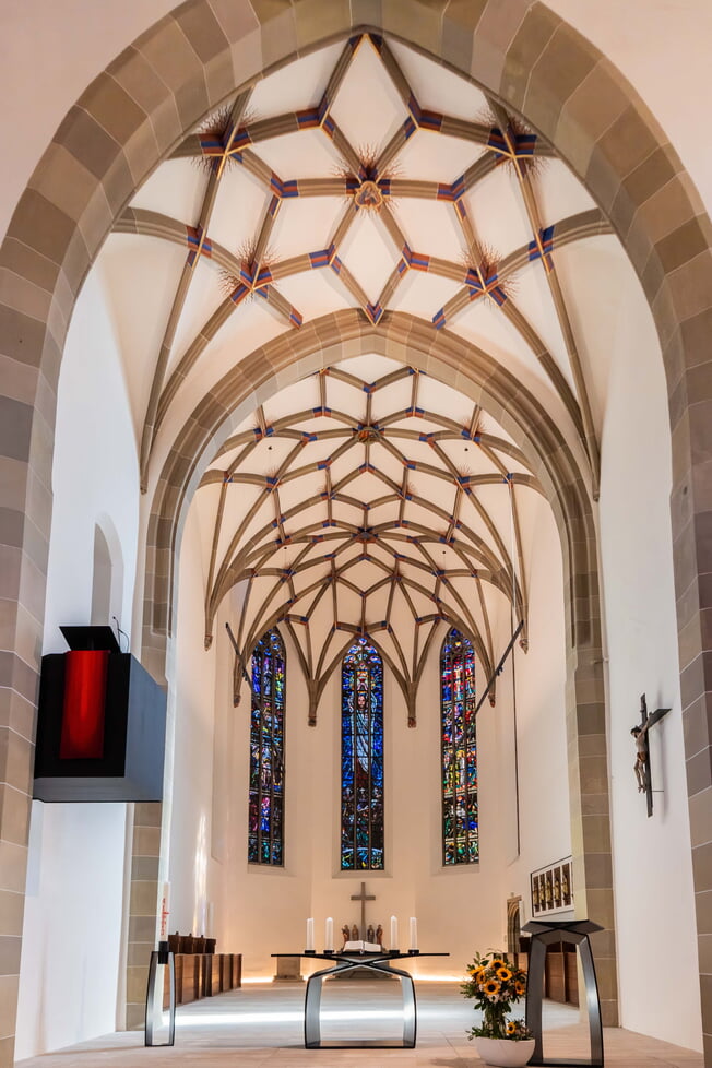 Komm, wir entdecken eine Kirche